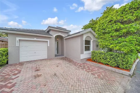 8011 SW 158th Pl, Miami, FL 33193