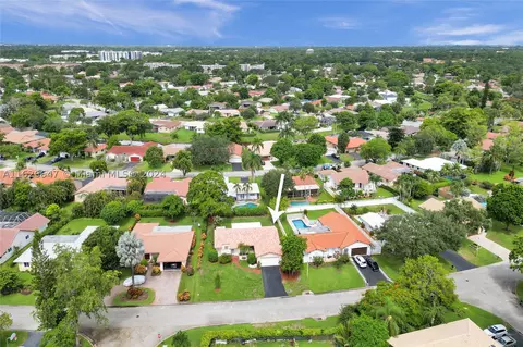 1242 NW 82nd Ave, Coral Springs, FL 33071