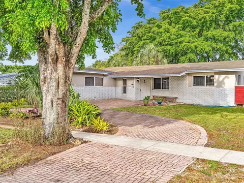 3111 NW 78th Ave, Hollywood, FL 33024