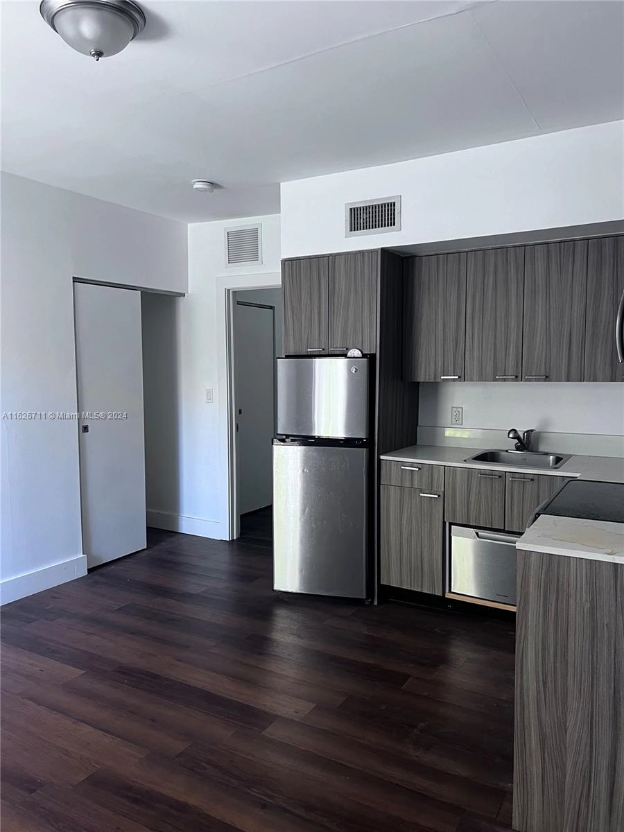 557 Michigan Ave Unit 115  