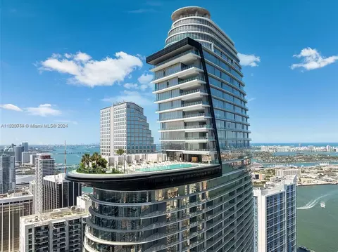300 Biscayne Blvd Way #703, Miami, FL 33131