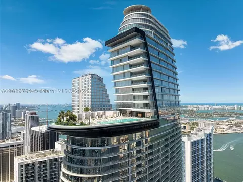 300 Biscayne Blvd Way #703, Miami, FL 33131