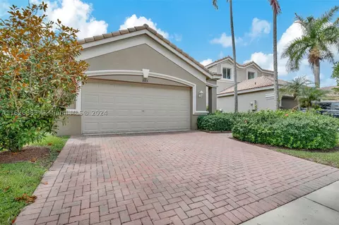 883 Golden Cane Dr, Weston, FL 33327