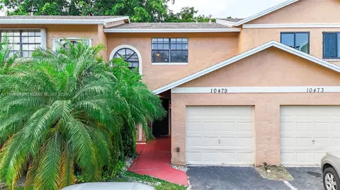 10479 NW 3rd St, Pembroke Pines, FL 33026