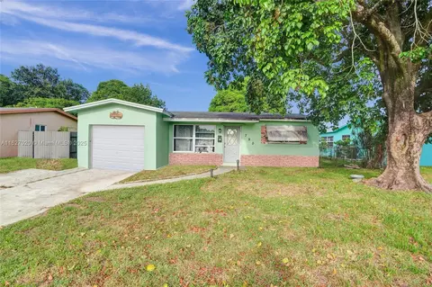 790 SW 64th Ter, North Lauderdale, FL 33068