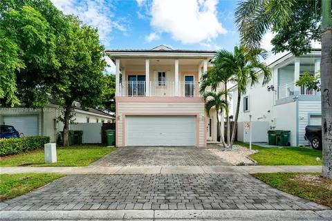 3167 NE 4th St, Homestead, FL 33033