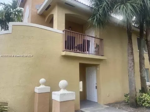650 NW 78th Ter #104, Pembroke Pines, FL 33024