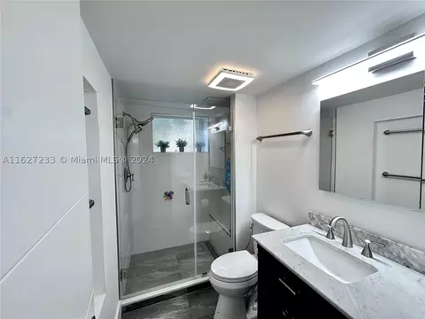 8475 SW 94th St #126E, Miami, FL 33156