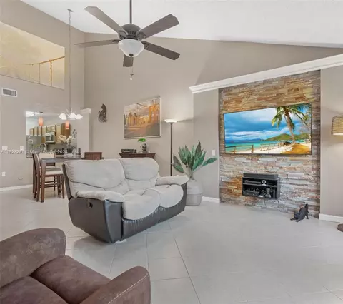 1549 N 14th Ter #1549, Hollywood, FL 33020