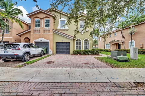 2554 SE 13th Ct, Homestead, FL 33035