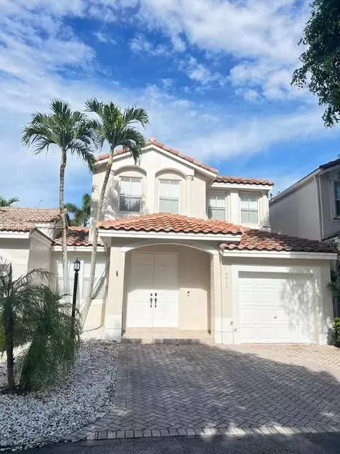 4869 NW 108th Pl, Doral, FL 33178