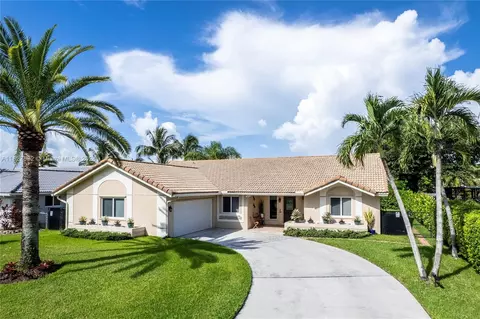 6855 W Longbow Bnd, Davie, FL 33331