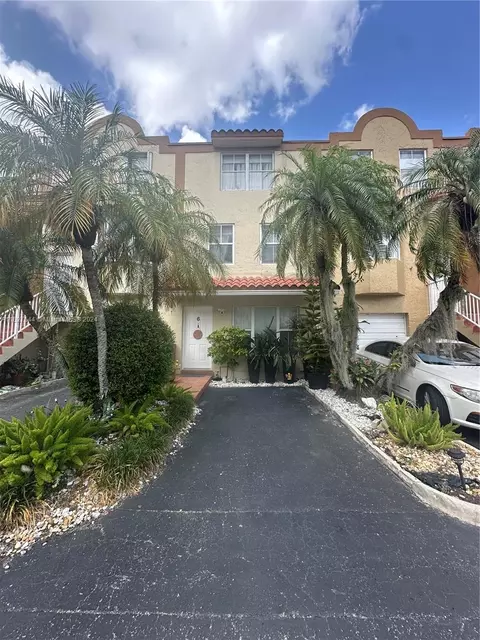 390 NW 86th Ct #806, Miami, FL 33126