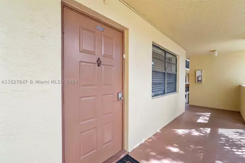 2029 Coral Ridge Dr #S207, Coral Springs, FL 33071