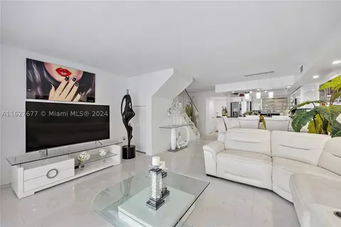 14921 SW 80th St #218, Miami, FL 33193