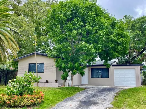 6280 Coolidge St, Hollywood, FL 33024