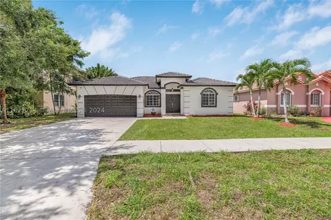 16094 SW 150th St, Miami, FL 33196