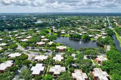 9951 NW 7th St #9951, Plantation, FL 33324