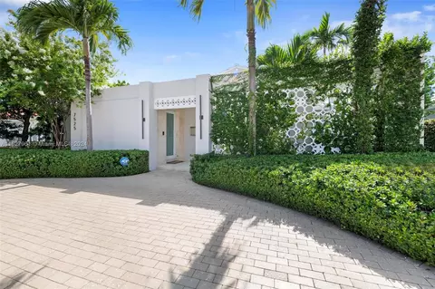 7525 Hispanola Ave, North Bay Village, FL 33141