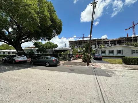 337 Santander Ave, Coral Gables, FL 33134 photo 1