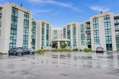 2055 SW 122nd Ave #231, Miami, FL 33175