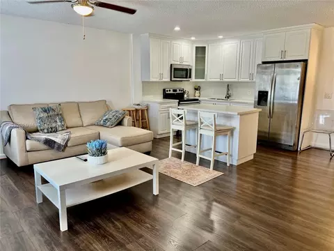 90 Farnham D #90, Deerfield Beach, FL 33442