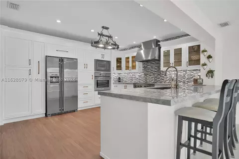 7220 SW 65th Ave, South Miami, FL 33143