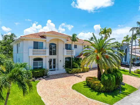 16442 NE 31st Ave, North Miami Beach, FL 33160