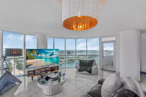 6301 Collins Ave #2605, Miami Beach, FL 33141