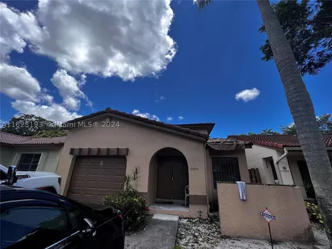 17378 NW 66th Pl, Hialeah, FL 33015