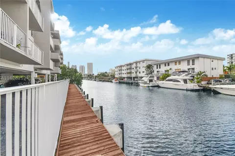 3716 NE 168th St #402, North Miami Beach, FL 33160