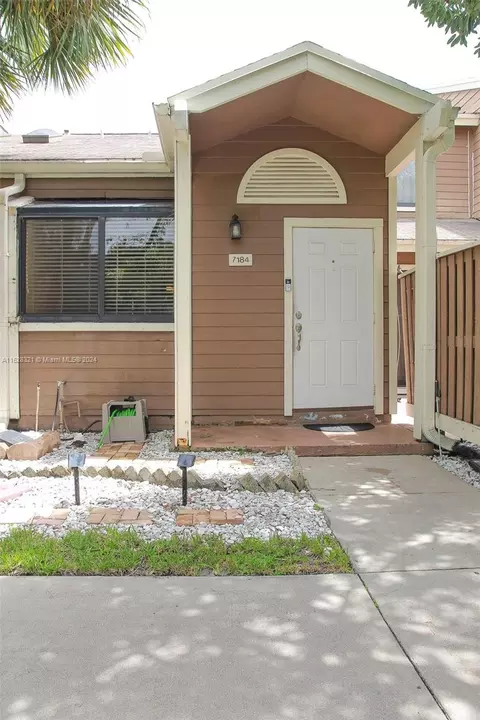 7184 Sportsmans Dr #7184, North Lauderdale, FL 33068