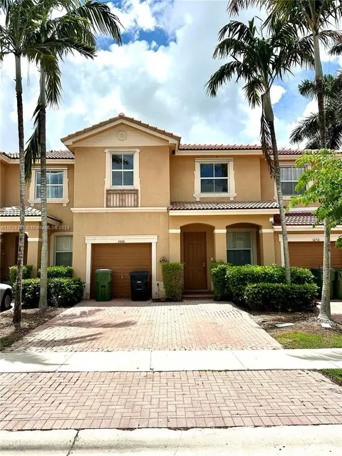 1046 NE 42nd Ave, Homestead, FL 33033