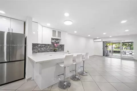 2159 NE 123rd St #2159, North Miami, FL 33181