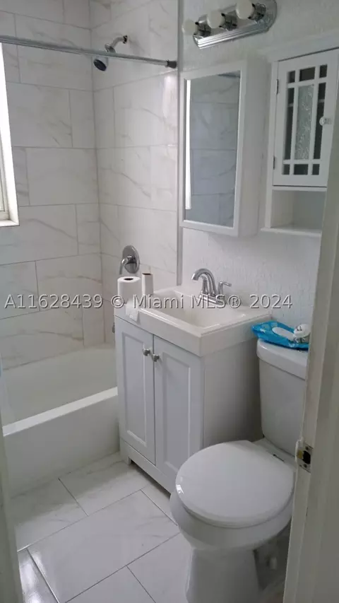 1254 NW 100th St, Miami, FL 33147