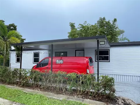 19800 SW 180th Ave UNIT 396, Miami, FL 33187