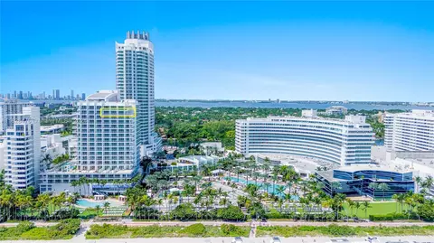 4391 Collins Ave #1809/1810, Miami Beach, FL 33140