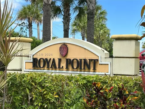 3610 NW 21st St #104, Lauderdale Lakes, FL 33311
