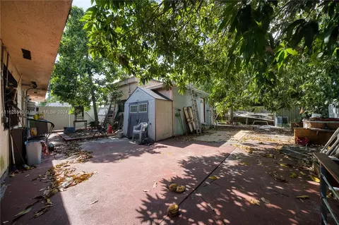 Exterior - 271 E 57th St, Hialeah, FL 33013 photo 2 of 2