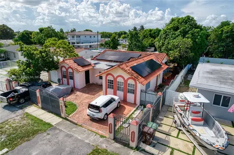 View/Area - 271 E 57th St, Hialeah, FL 33013 photo 3 of 7