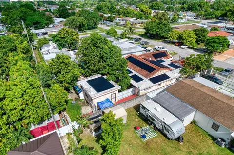 View/Area - 271 E 57th St, Hialeah, FL 33013 photo 5 of 7