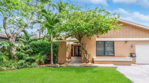 13565 SW 116th Ter, Miami, FL 33186