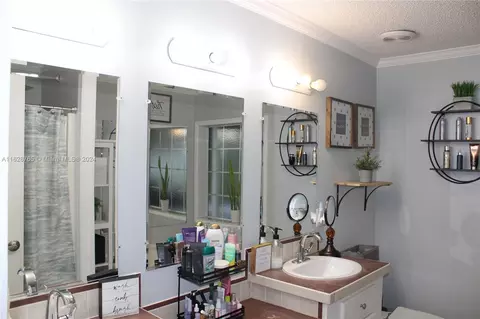 391 Commodore Dr, Plantation, FL 33325 photo 20