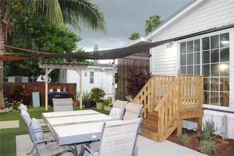 391 Commodore Dr, Plantation, FL 33325 photo 27