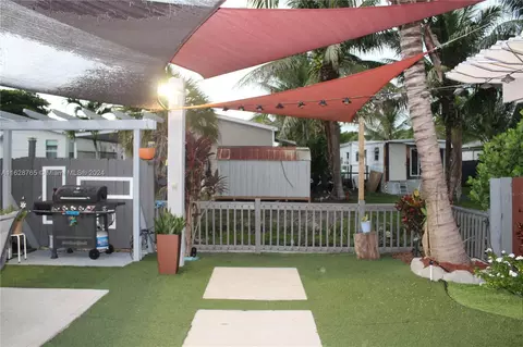 391 Commodore Dr, Plantation, FL 33325 photo 31