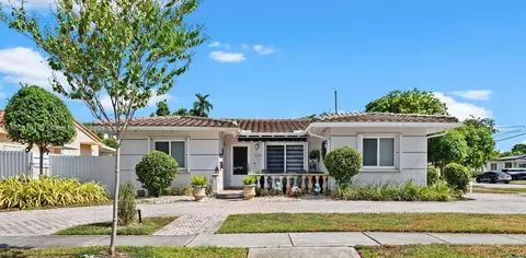 6386 SW 10th St, West Miami, FL 33144