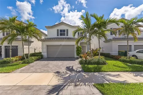 1415 SE 26 Th Rd, Homestead, FL 33035