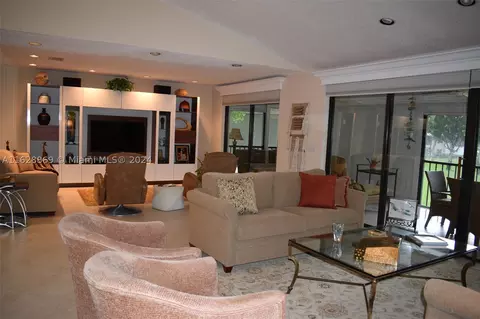 71 Eastgate Dr #B, Boynton Beach, FL 33436
