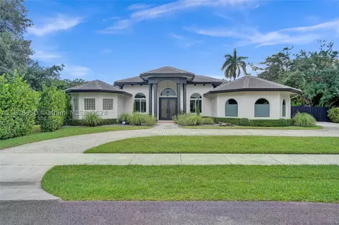 6121 SW 57th Pl, Davie, FL 33314