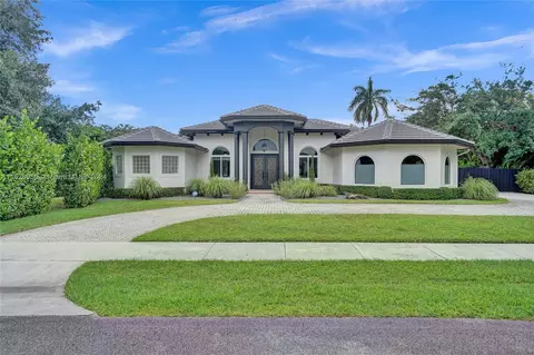 6121 SW 57th Pl, Davie, FL 33314